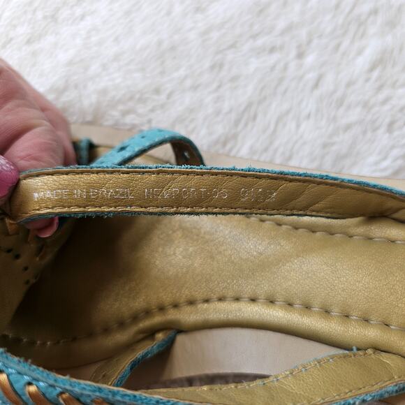 Unisa Newport Thong Sandals Flip Flops Turquoise Woven Leather Medallion 9.5 - Picture 4 of 4